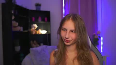 Emmie online show from July 11, 7:03 pm