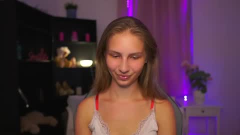 Emmie online show from August 6, 6:37 pm