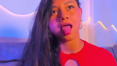 EMMILY online show from July 22, 9:49 pm