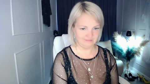 emmmam online show from June 3, 12:28 pm