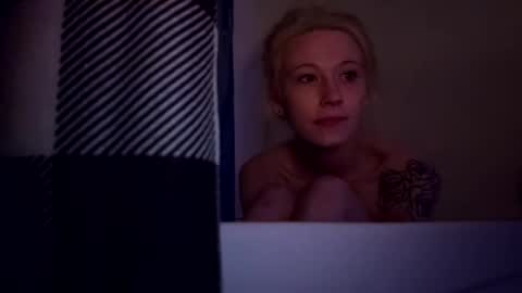 emmwarr1514 online show from February 15, 11:06 am