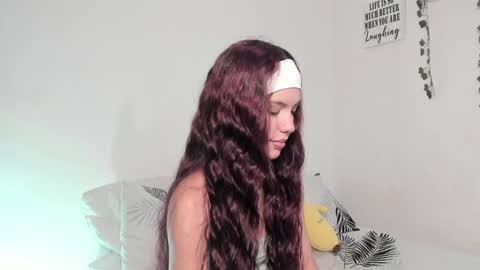 Emperatriz online show from December 6, 8:28 pm