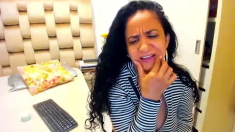emperatriztapia online show from July 14, 12:11 am