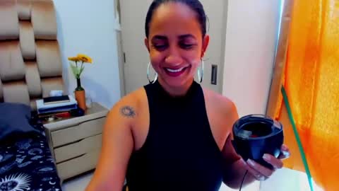 emperatriztapia online show from July 16, 6:01 pm