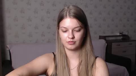 EmySway online show from November 12, 9:18 am