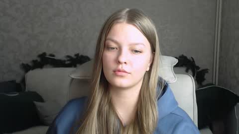 EmySway online show from January 31, 2:07 pm