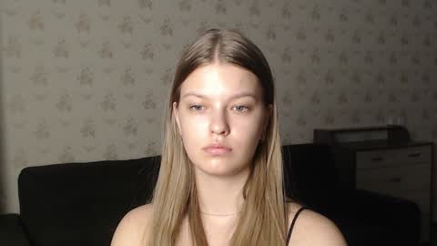 EmySway online show from December 28, 11:19 am