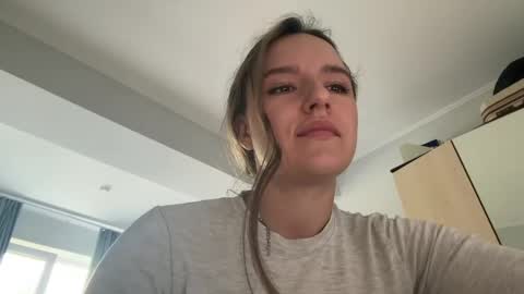 endlessvelour online show from May 7, 10:52 am