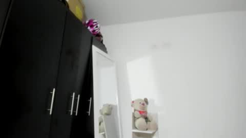 Angela online show from April 30, 12:54 pm