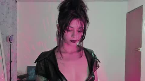 Leyla online show from June 27, 4:35 am