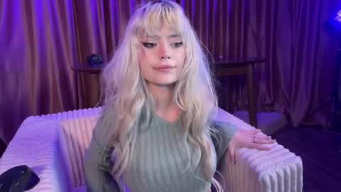 Alissa online show from March 25, 5:49 pm