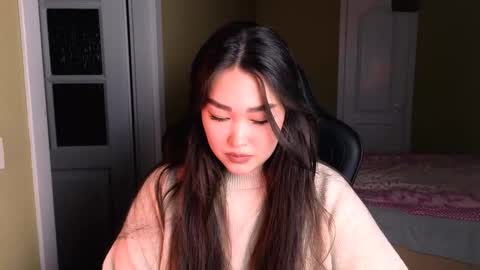 Snapshot of erica_wayne chatting on January 28, 2:21 pm Erica Wayne online show from January 28, 2:21 pm