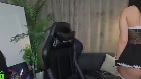 Erika online show from November 9, 3:19 pm