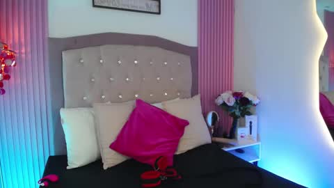 erika online show from March 12, 12:52 pm