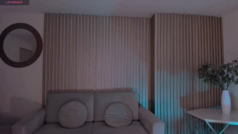 Erika Benz online show from December 16, 7:47 am