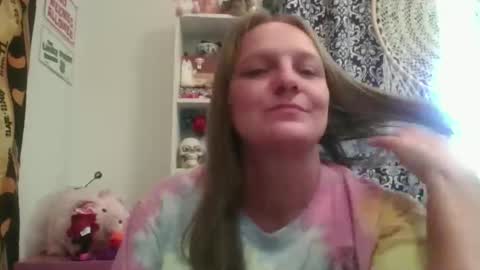 erikacharms online show from March 18, 3:28 pm