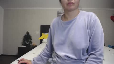 ErikaGold online show from December 9, 6:13 am