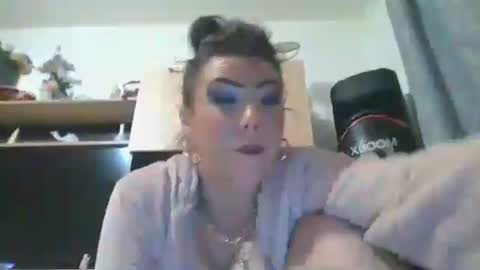 erikaguapa1989 online show from May 5, 1:19 am