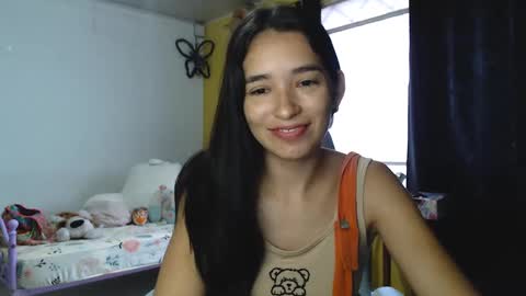 Snapshot of erina_1 chatting on January 3, 5:53 pm erina_1 online show from January 3, 5:53 pm