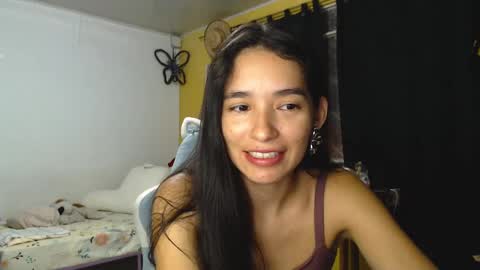 Snapshot of erina_1 chatting on February 21, 2:17 am erina_1 online show from February 21, 2:17 am