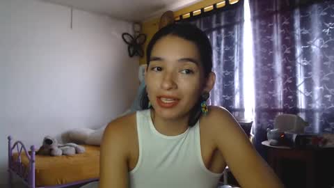 Snapshot of erina_1 chatting on February 3, 3:49 pm erina_1 online show from February 3, 3:49 pm