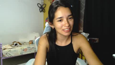Snapshot of erina_1 chatting on January 12, 2:24 am erina_1 online show from January 12, 2:24 am