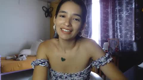 Snapshot of erina_1 chatting on January 31, 4:38 pm erina_1 online show from January 31, 4:38 pm