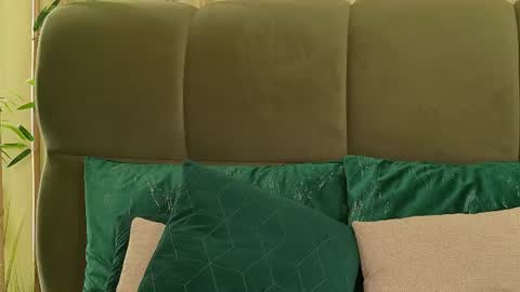 Erin online show from July 31, 8:15 am