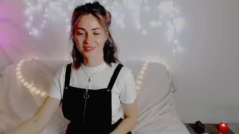 Snapshot of eroticgiftxxx chatting on January 25, 10:19 am LylaXXX online show from January 25, 10:19 am