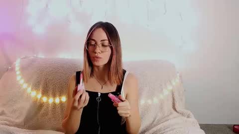 Snapshot of eroticgiftxxx chatting on January 31, 12:07 pm LylaXXX online show from January 31, 12:07 pm