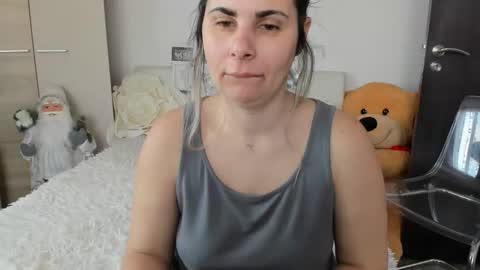 eroticsensualkitty4u online show from February 27, 9:42 am