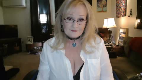 EroticSiren2 online show from February 15, 12:11 pm