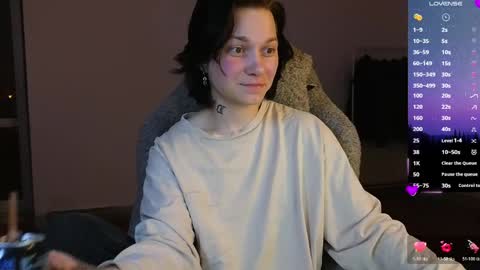 esajukyy online show from April 29, 5:26 pm