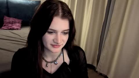 EshleGreen online show from January 7, 6:55 pm