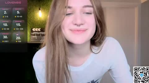 EshleGreen online show from April 30, 9:30 pm