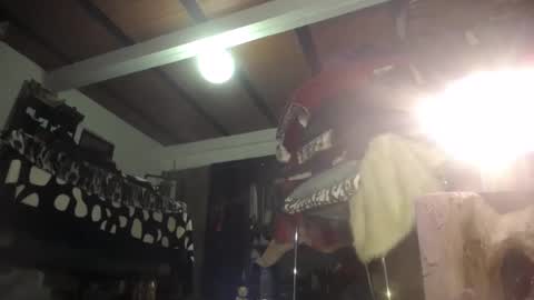 Eskela911 online show from February 4, 9:41 pm