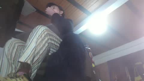 Eskela911 online show from December 15, 1:35 am