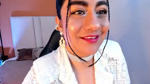 esmeralda_rose__ online show from June 27, 6:25 am