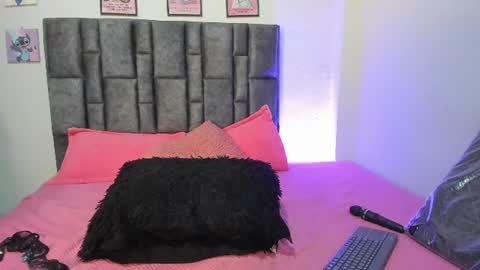 Perla online show from June 13, 8:12 am