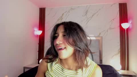 esperanzamora online show from May 9, 12:40 pm