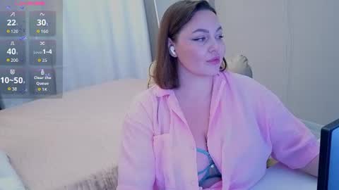 Ava online show from July 16, 1:43 am