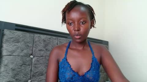 essypetite online show from December 5, 7:48 pm