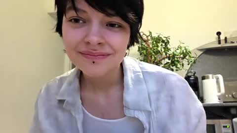 Lucy online show from July 30, 9:21 am