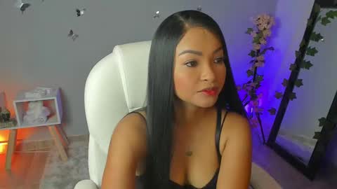 estefymarquez online show from January 27, 9:55 pm