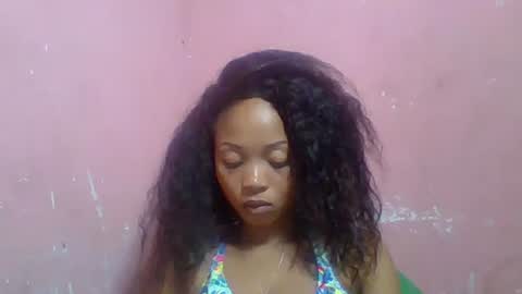 Snapshot of estelah20 chatting on September 13, 9:06 am estelah20 online show from September 13, 9:06 am