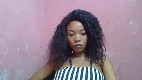 Snapshot of estelah20 chatting on October 1, 11:04 am estelah20 online show from October 1, 11:04 am