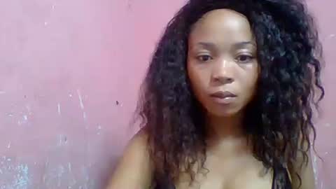 Snapshot of estelah20 chatting on October 15, 12:41 pm estelah20 online show from October 15, 12:41 pm
