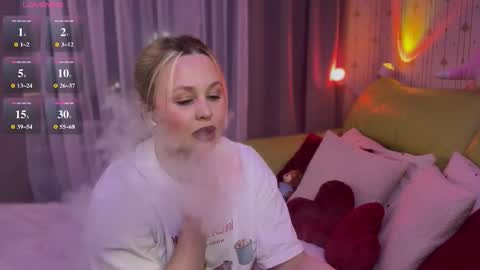 Estella online show from February 26, 5:45 pm