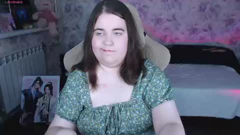 estelle_hicks online show from July 28, 7:39 pm