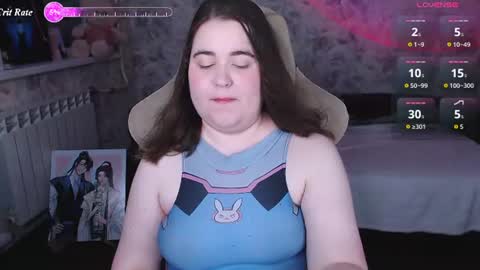 estelle_hicks online show from July 17, 7:17 pm